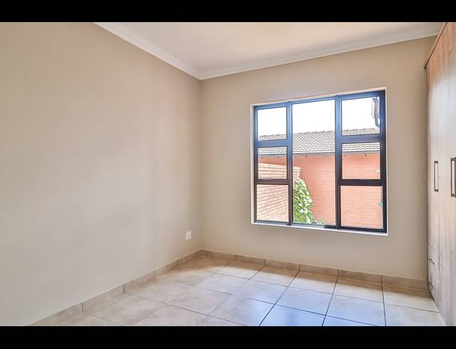 3 BEDROOM SIMPLEX FOR SALE IN SIX FOUNTAINS RESIDENTIAL ESTATE